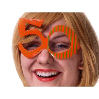 Bunte Brille zum 50. Geburtstag