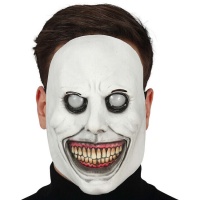 Weiße Maske mit finsterem Lächeln